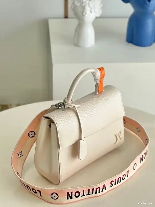 WIS BB LOUIS VUITTON CHANELUNY 0628